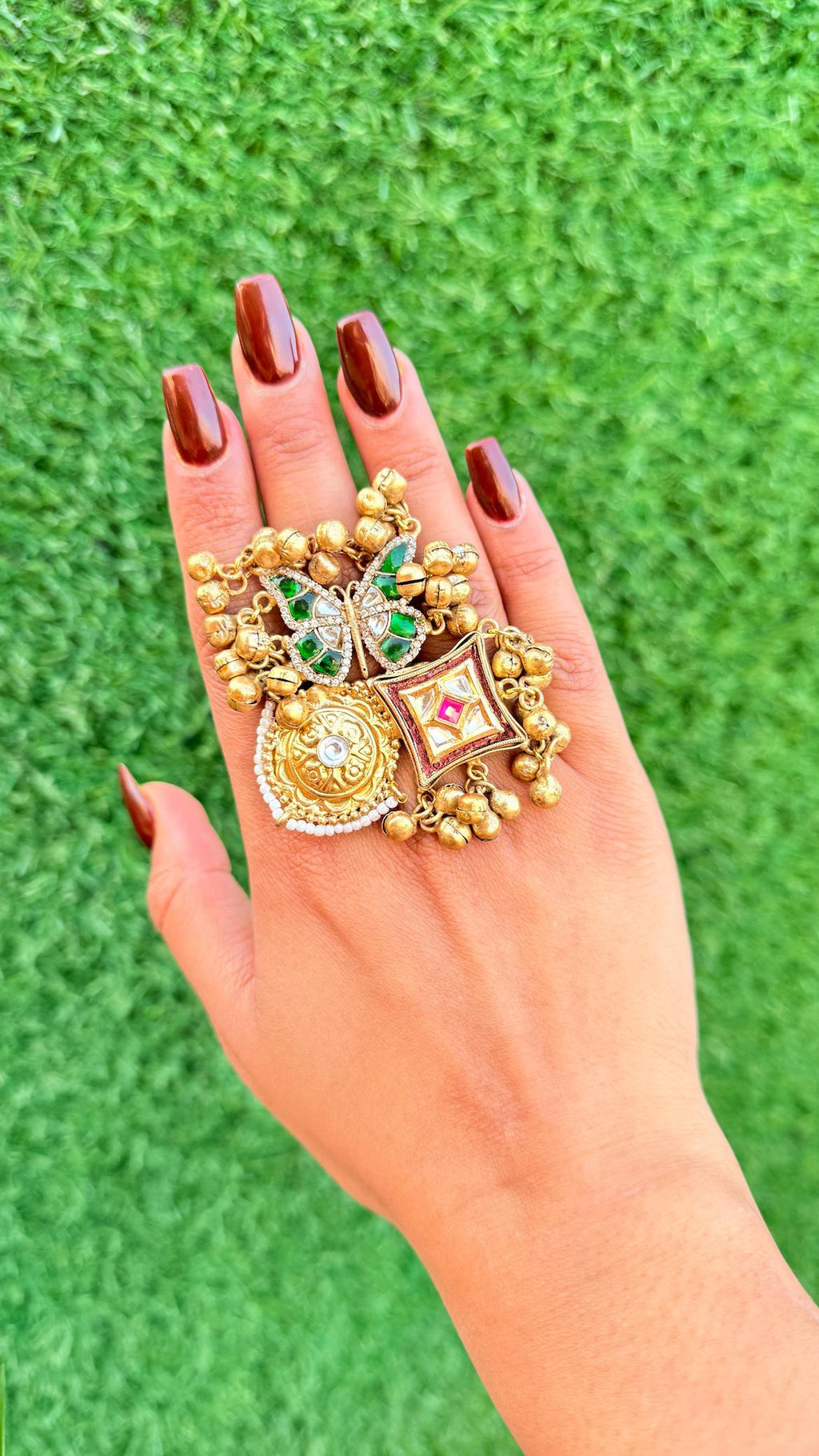 Butterfly ring- green image 0
