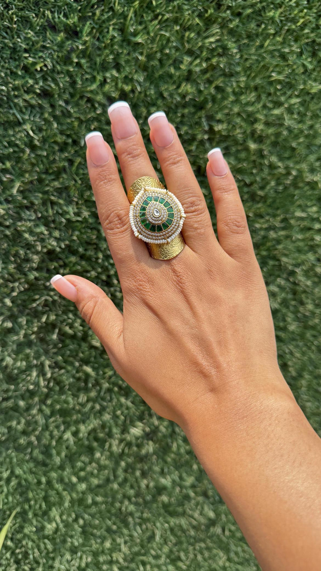 Surbhi middle finger rings- green image 0