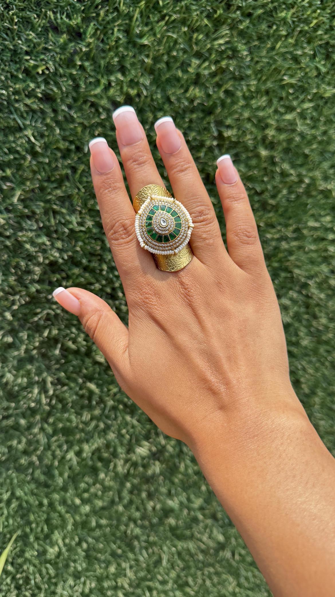 Surbhi middle finger rings- green image 0