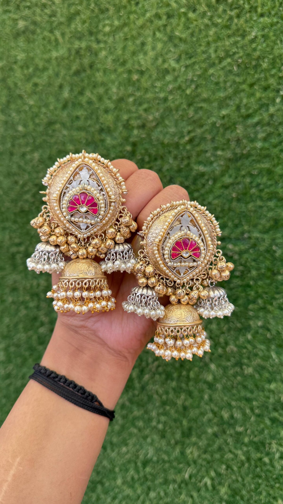 Riva earrings image 0