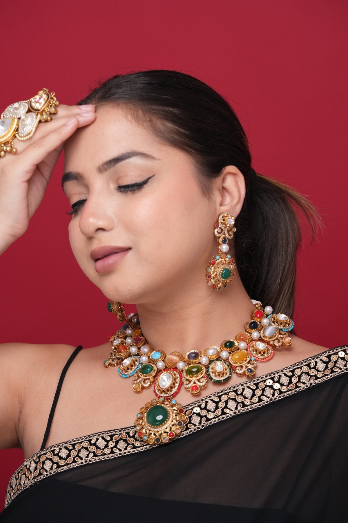 Nihar neckpiece image 1