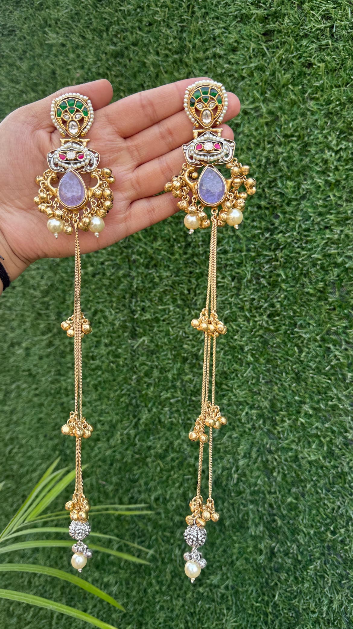 Dejhoor earrings - purple image 0