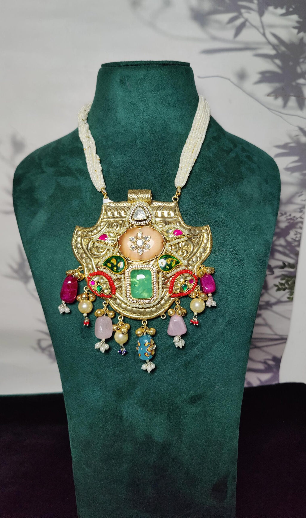Dhwani pendant- green colour image 0