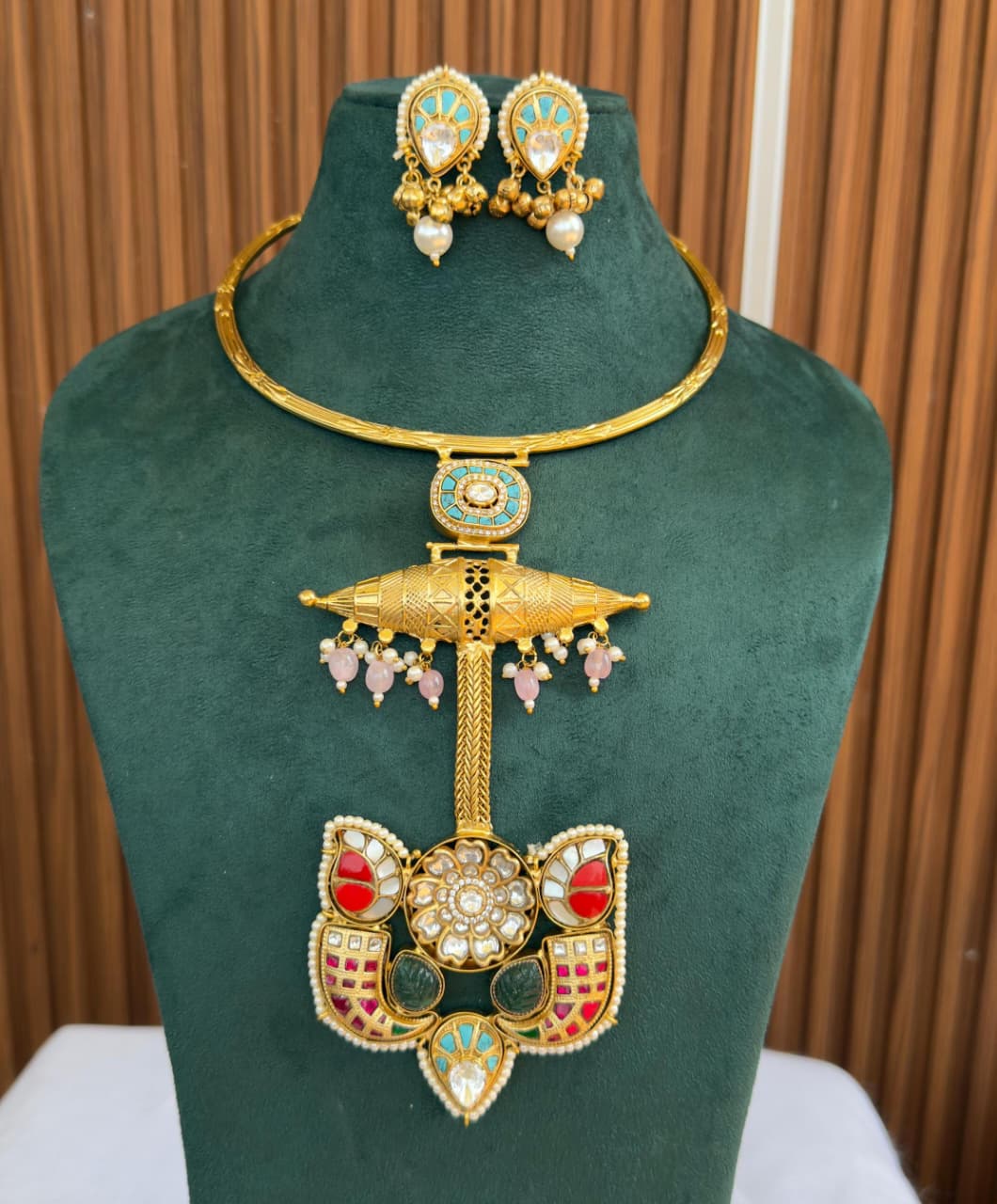 Surya Hasli With Earrings image 1