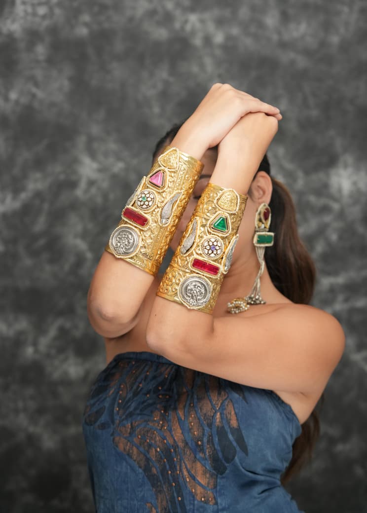 Mohini Handcuff-2 image 0