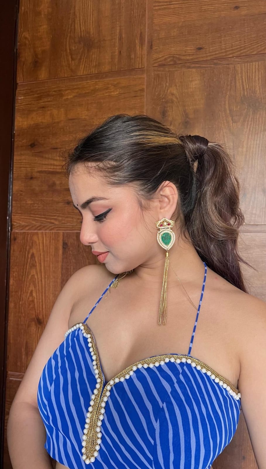 Falak tassle earrings - Light Green image