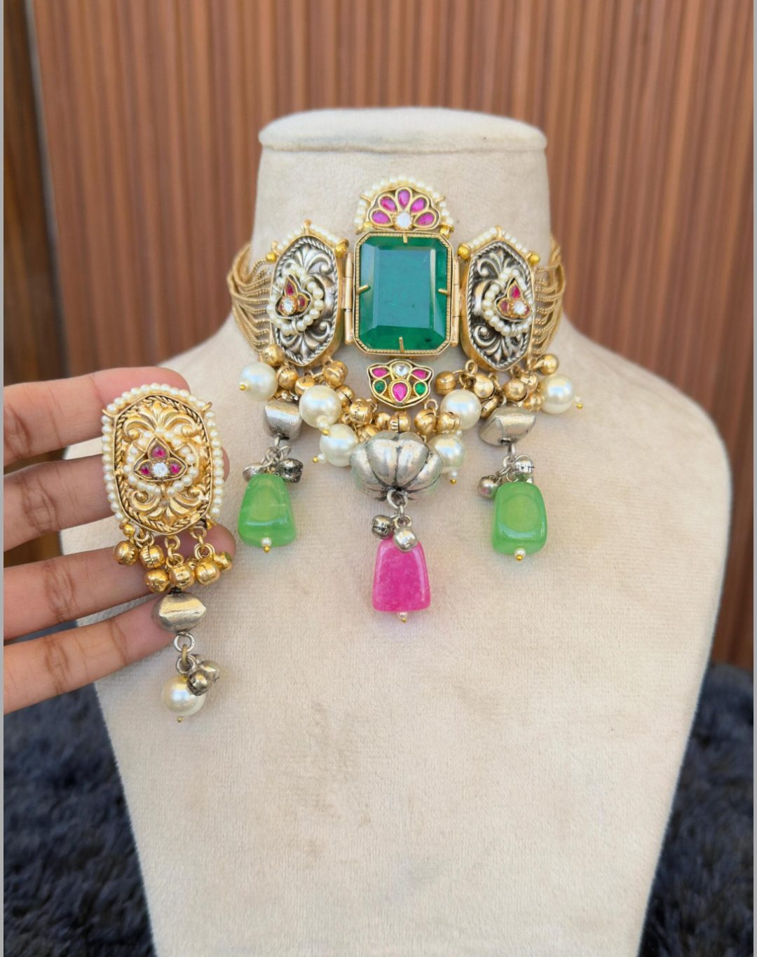 Bobby Choker With Earrings image 8