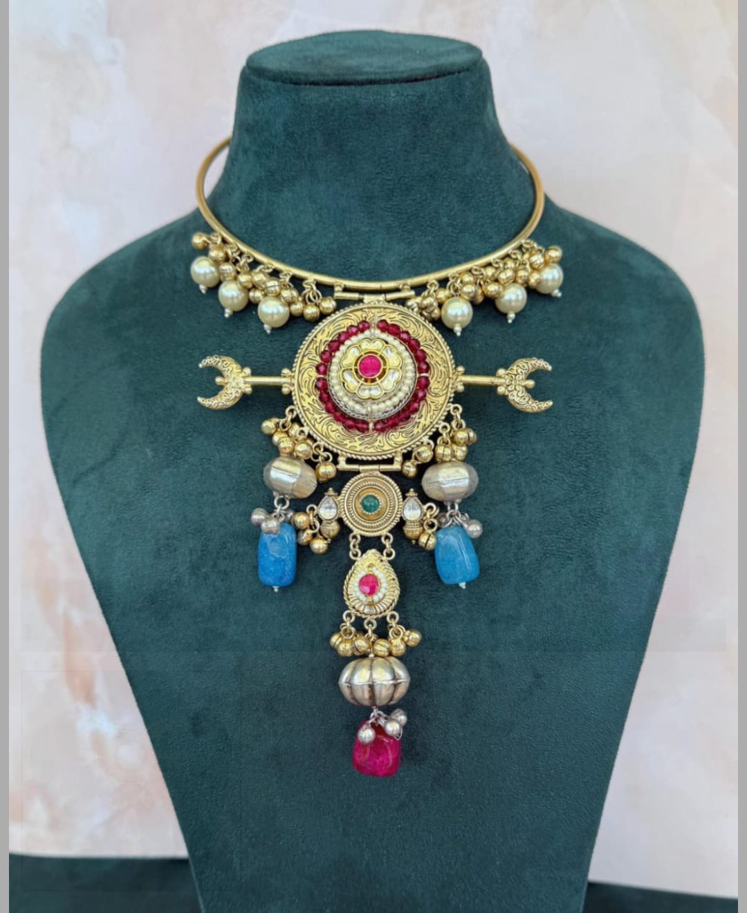 Kirti hasli - Red image