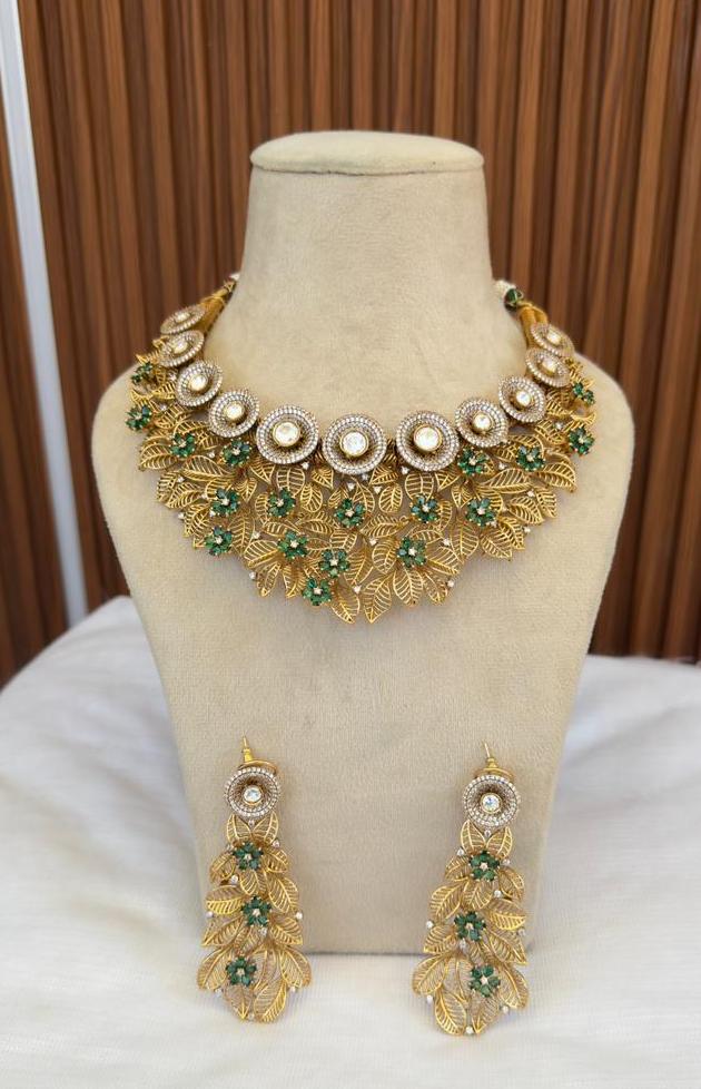 Tiya Neckpiece image 1
