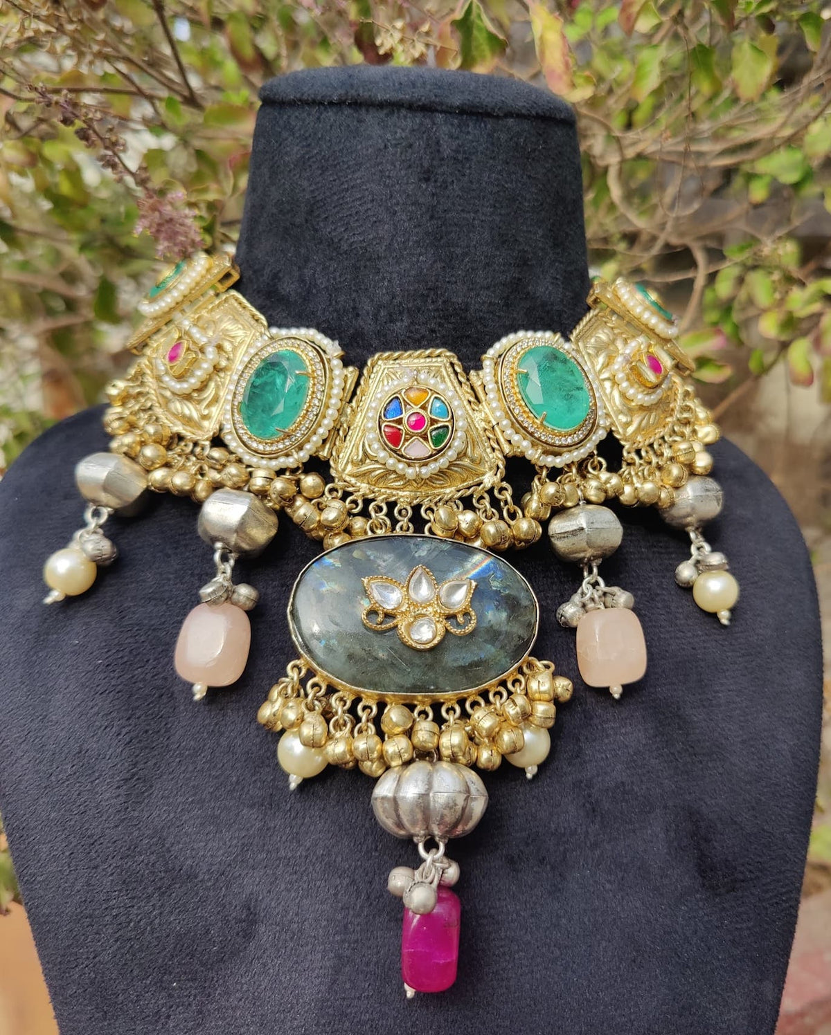 Mahi Navrataran choker image 3