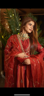 Milli Choker image 3
