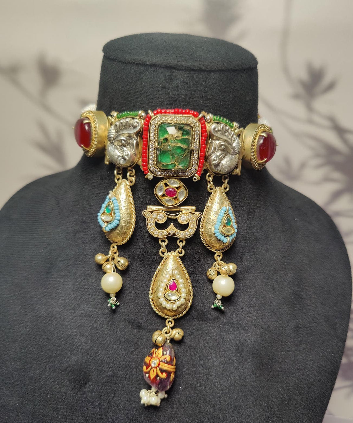 Suhani choker - Green stone image 3