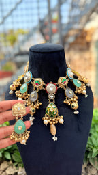 Milli Neckpiece image 2