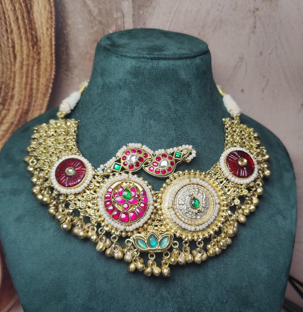 Ahaan neckpiece image 0