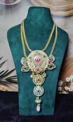 Gunjan pendant image 0