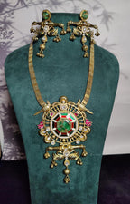 Ashok pendant - green image 0