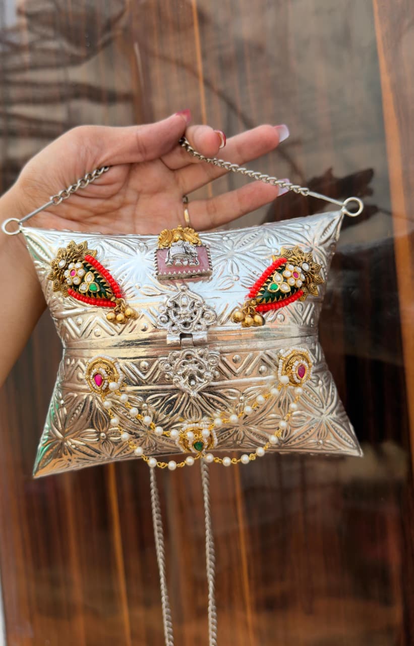 Aditi bag5 image 0