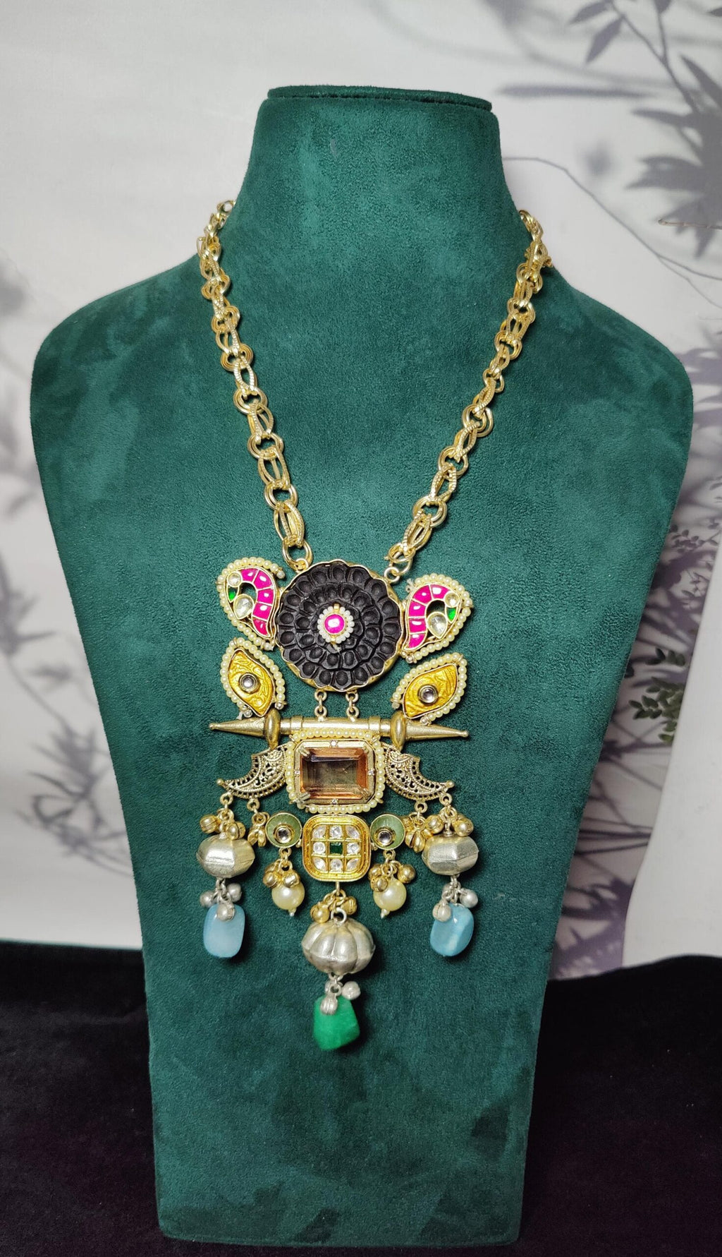 Kiran pendant image 0