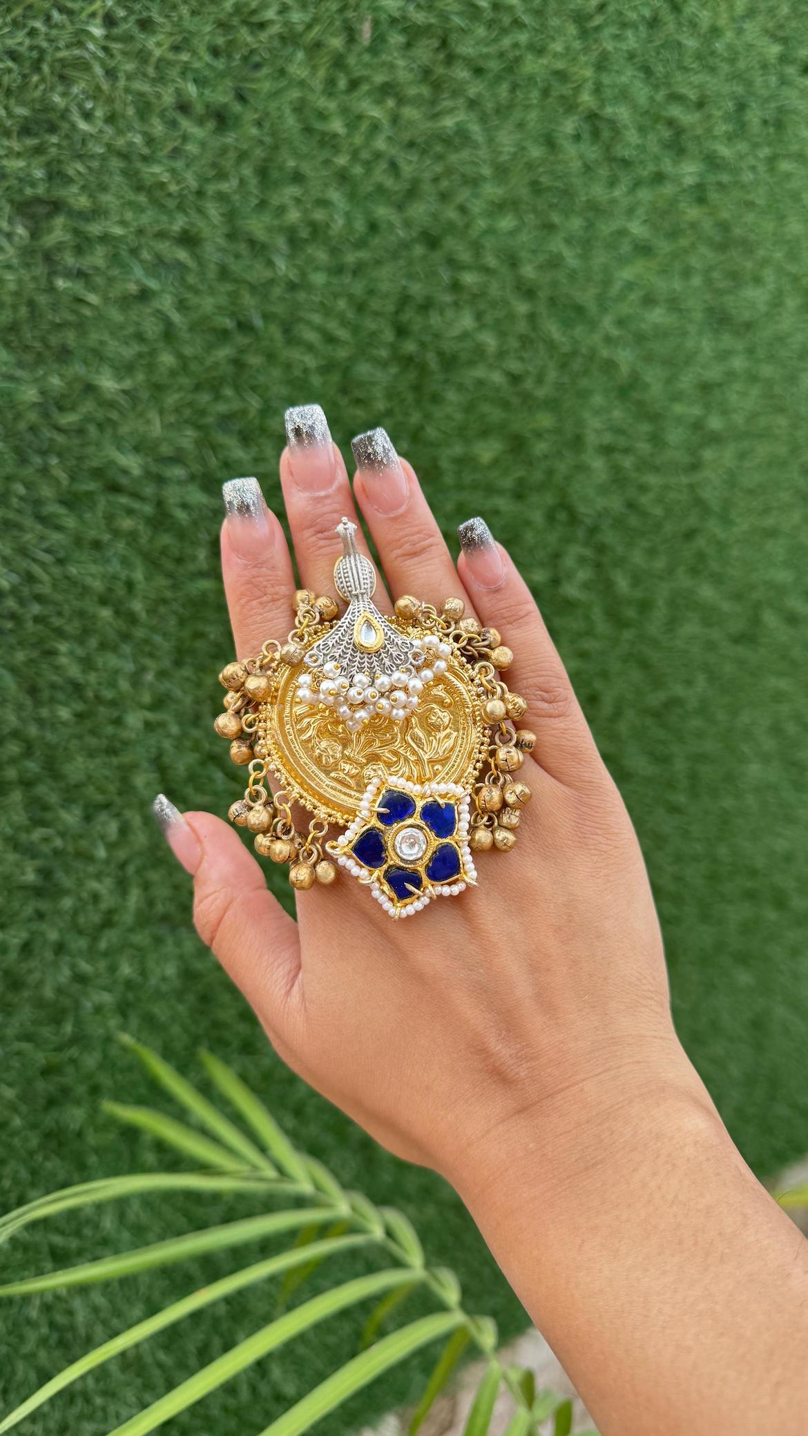Peacock ring- blue image 0