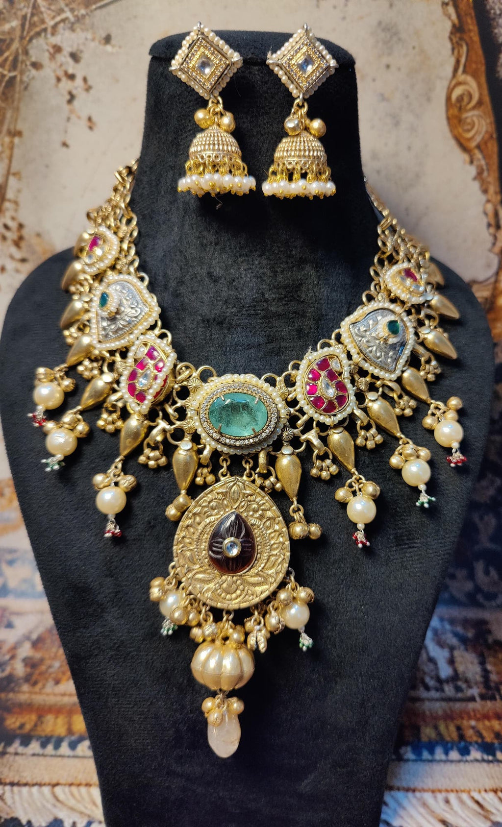 Dhruva Neckpiece image 1
