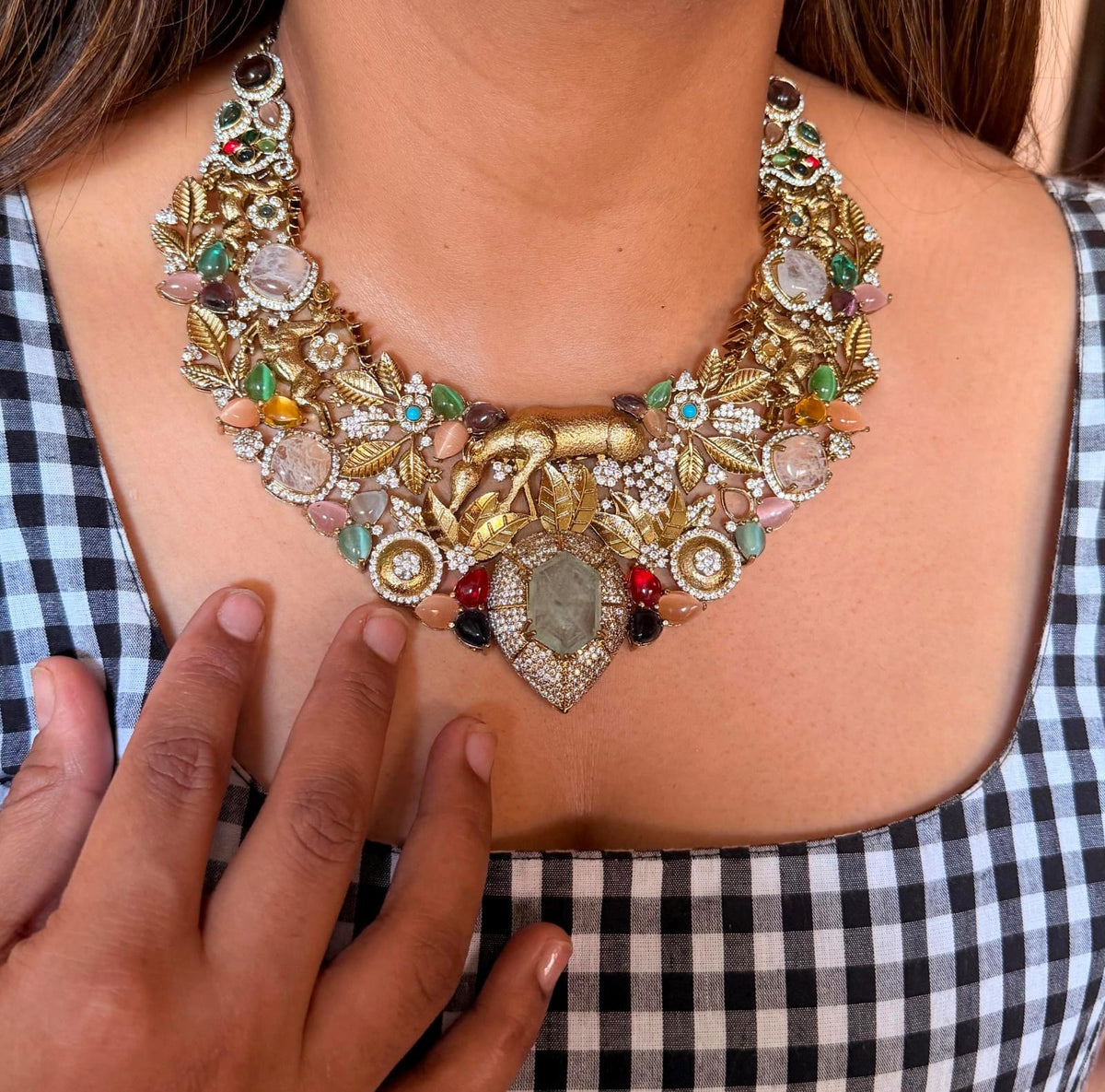 Vantara Neckpiece with earrings 1.0 image 6
