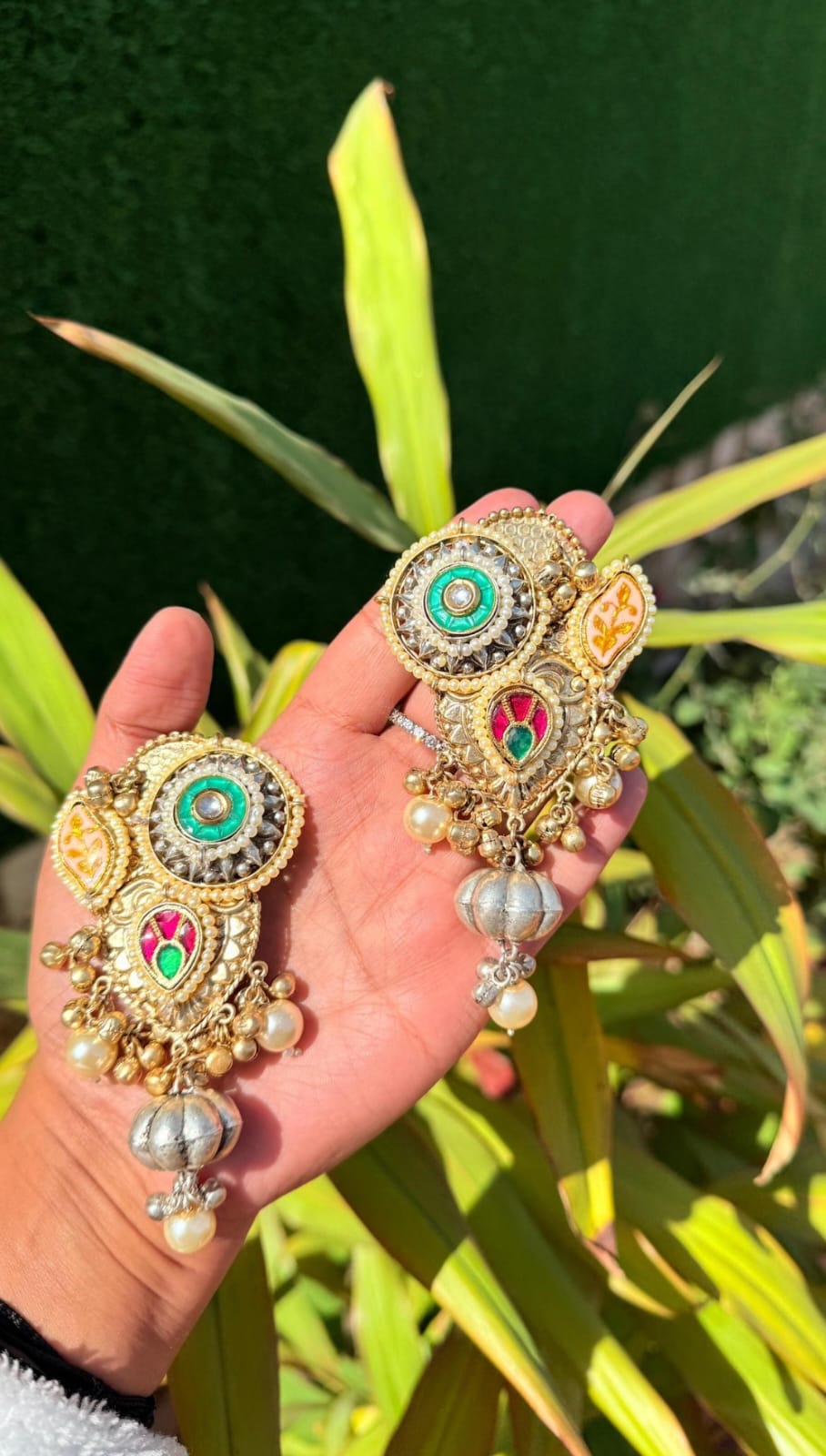 Suhana Dual Tone Studs - Peach image