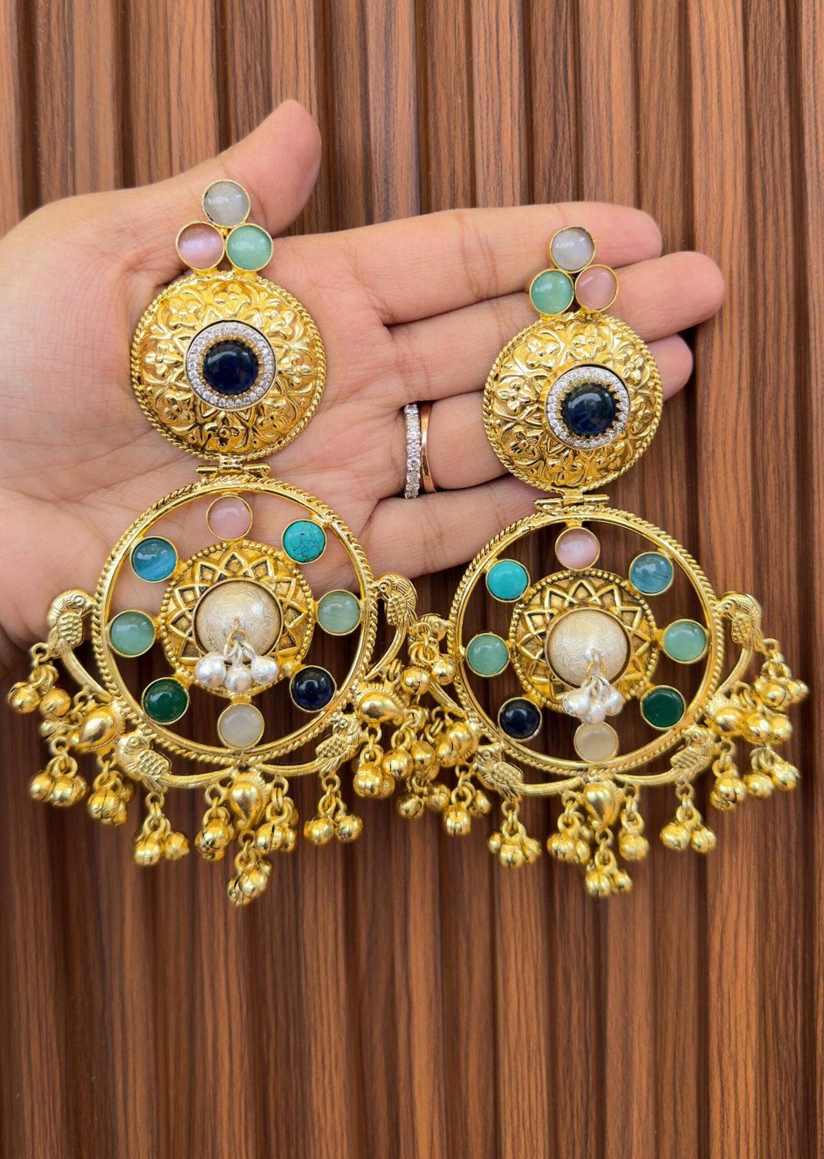 Tanvi earrings image 0