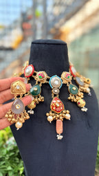 Milli Neckpiece image 2