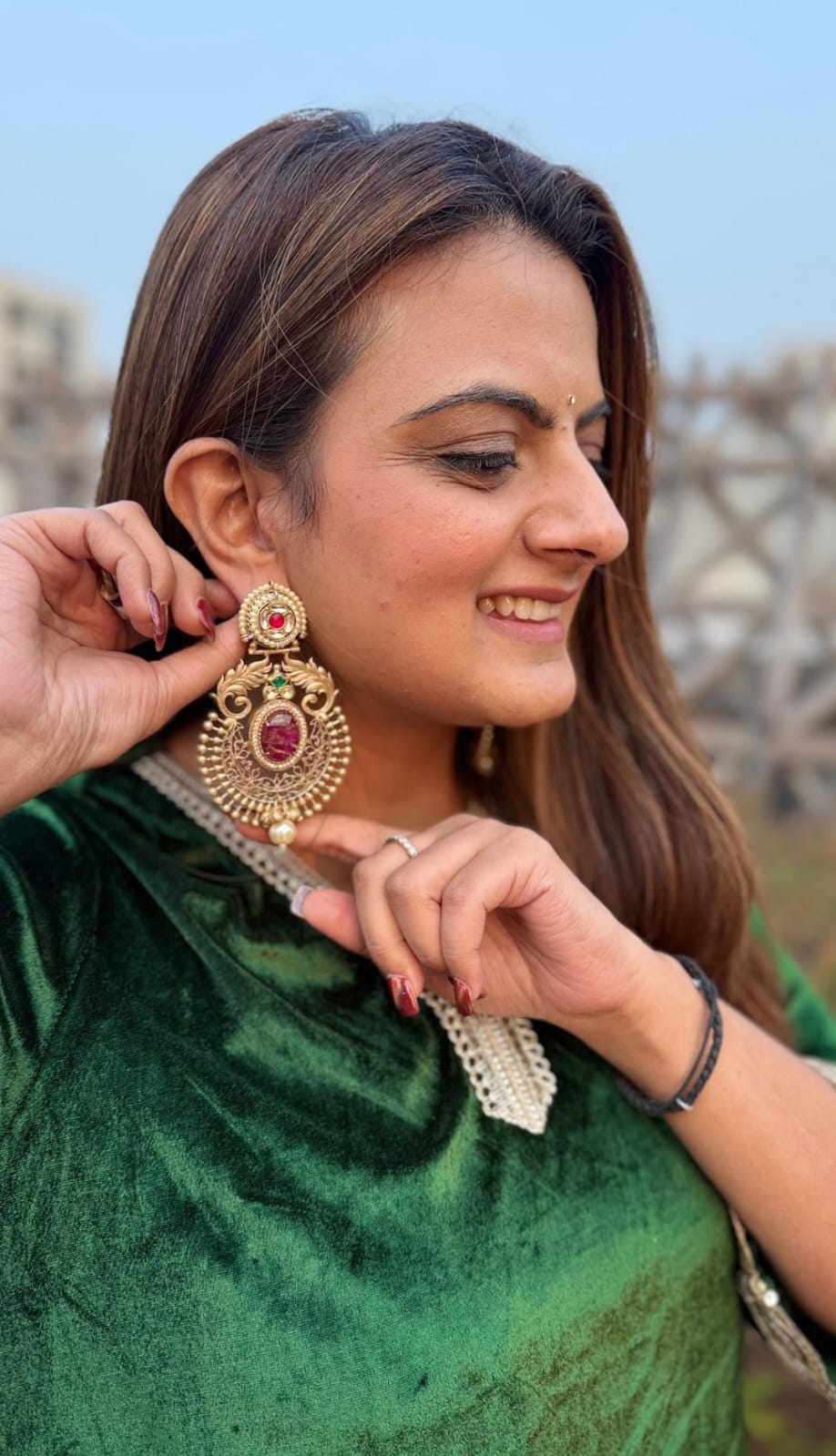 Farah earrings - Hot Pink image