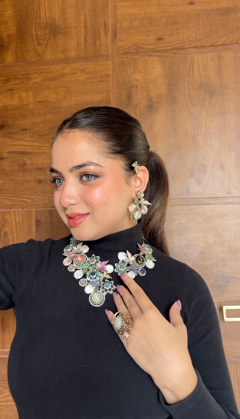 The baghbazar neckpiece image 0