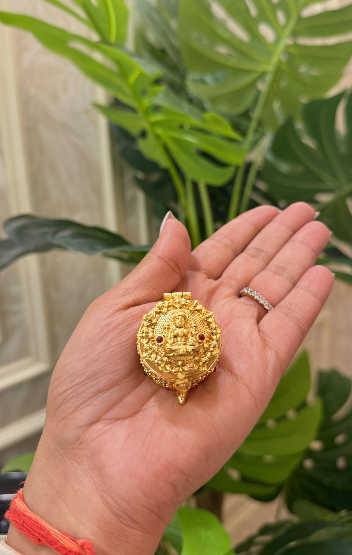 Laxmi Ji sindoor box