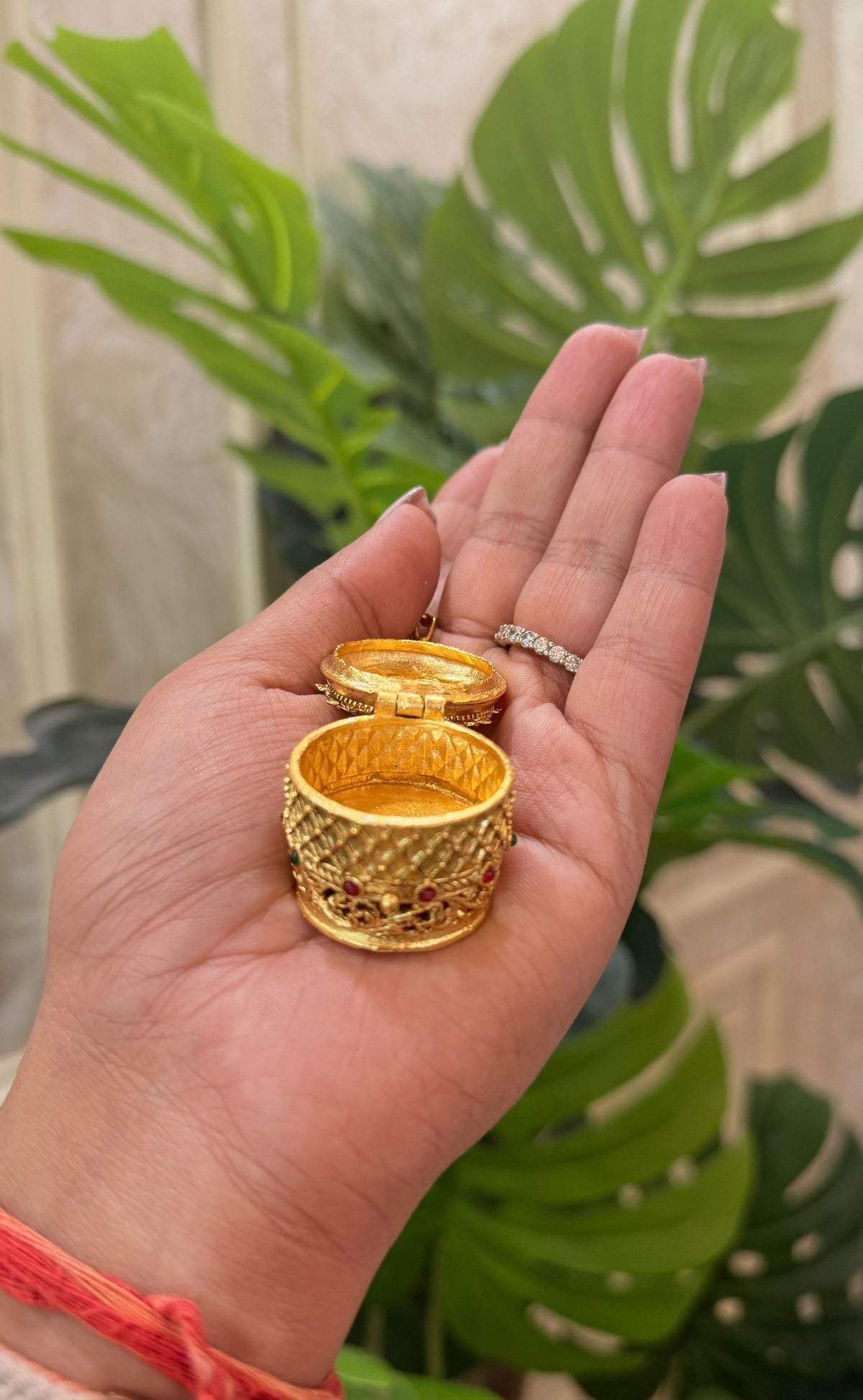 Laxmi Ji sindoor box