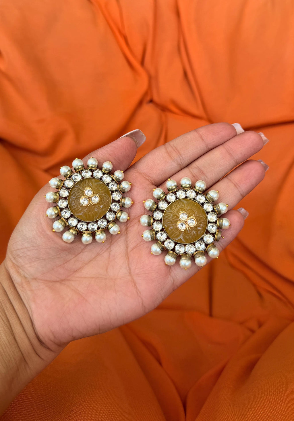 Siya Studs
