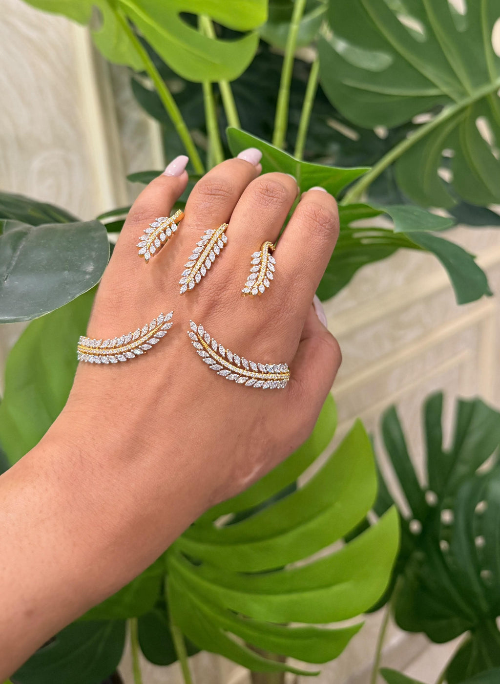 Flirtini Ring + hand harness combo