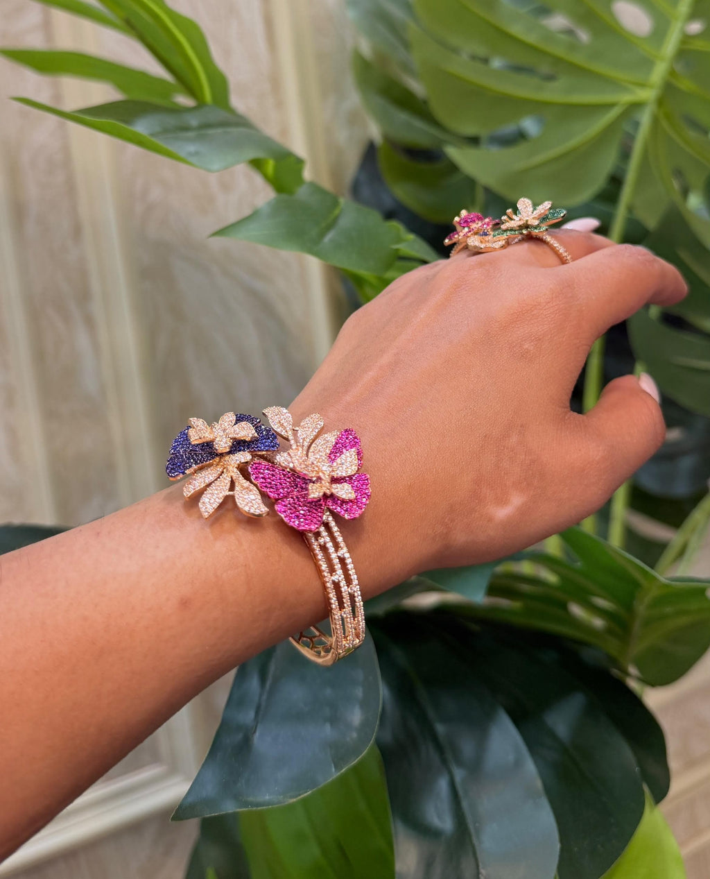 Butterfly Luxe Handcuff