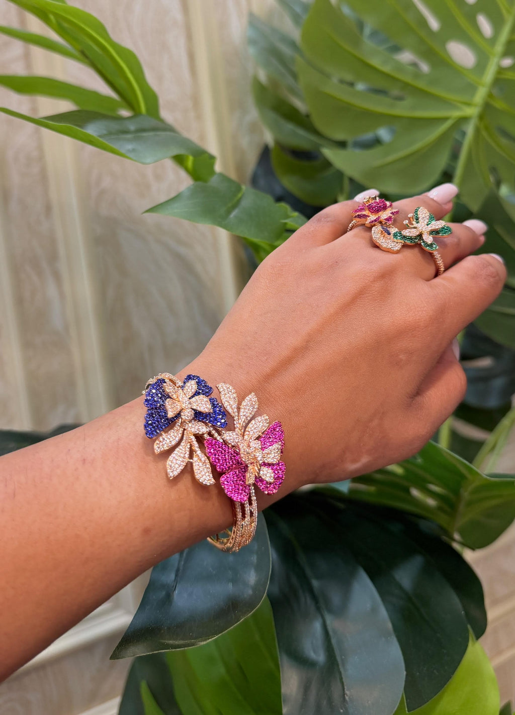 Butterfly Luxe Handcuff