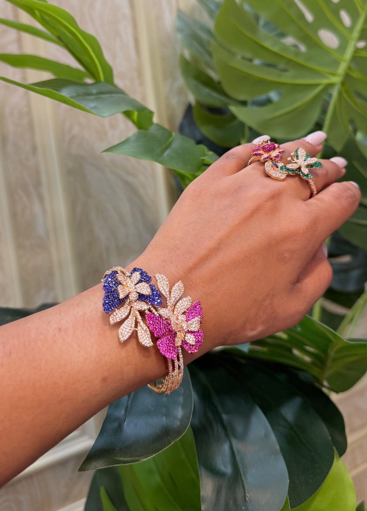 Butterfly Luxe Handcuff