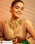 Milli Neckpiece image 3