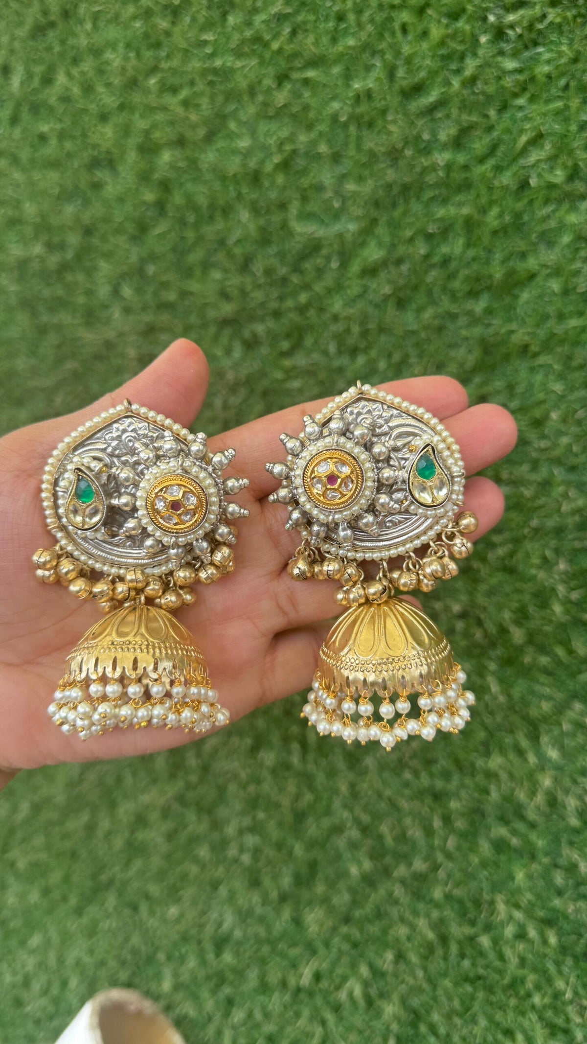 Dual tone jhumki image 0