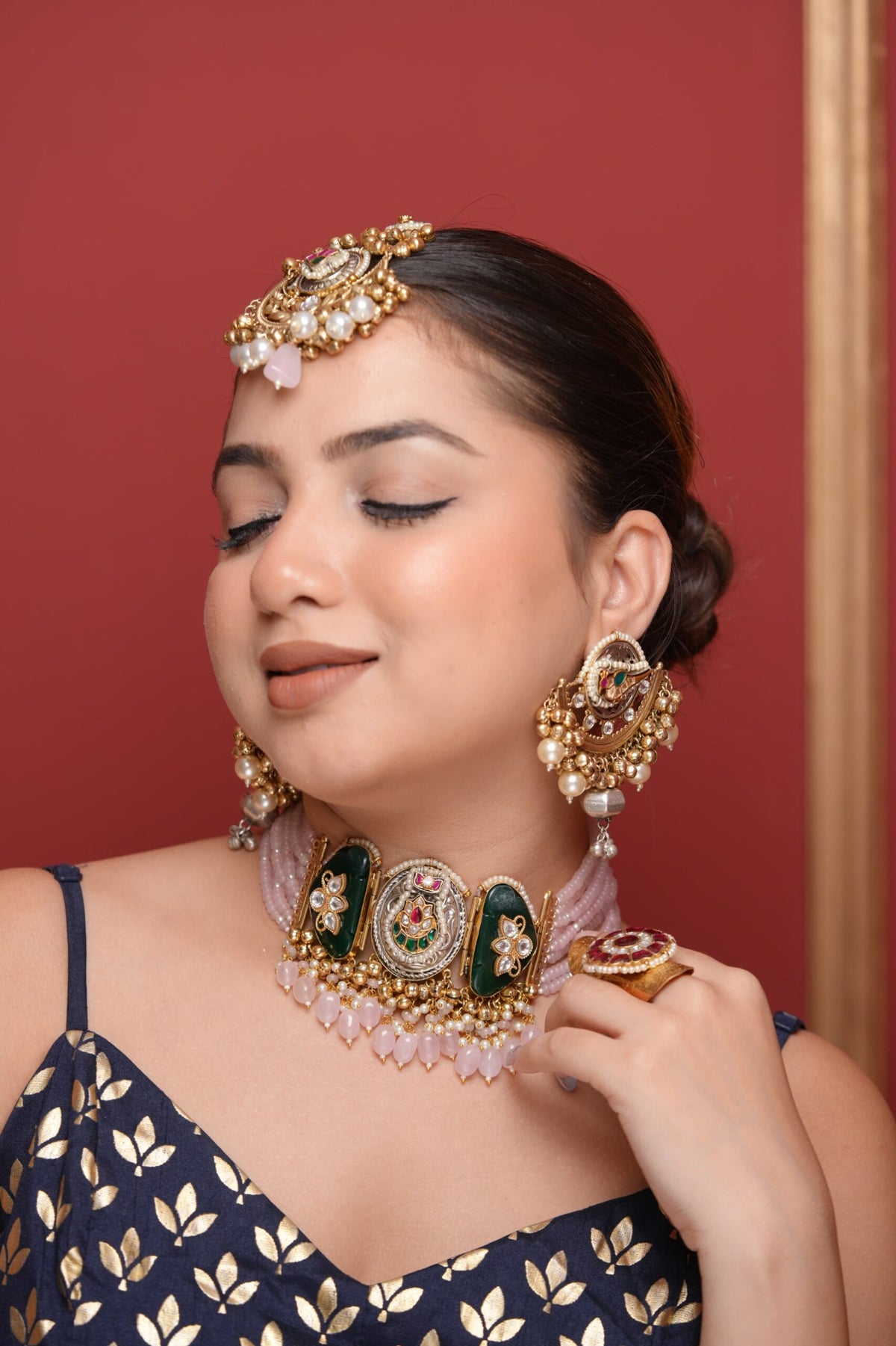 Ruhani choker-dark green and  pink colour image 4
