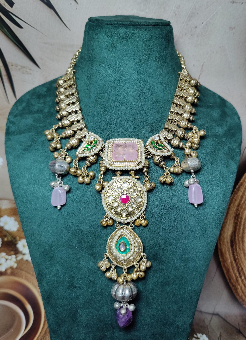 Arush neckpiece image 0