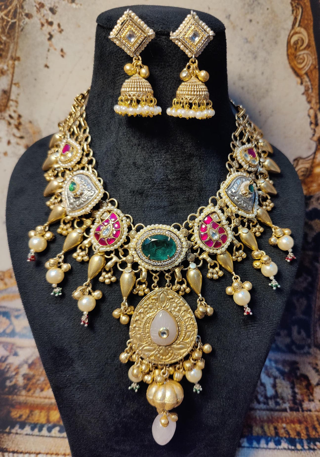 Dhruva Neckpiece image 1