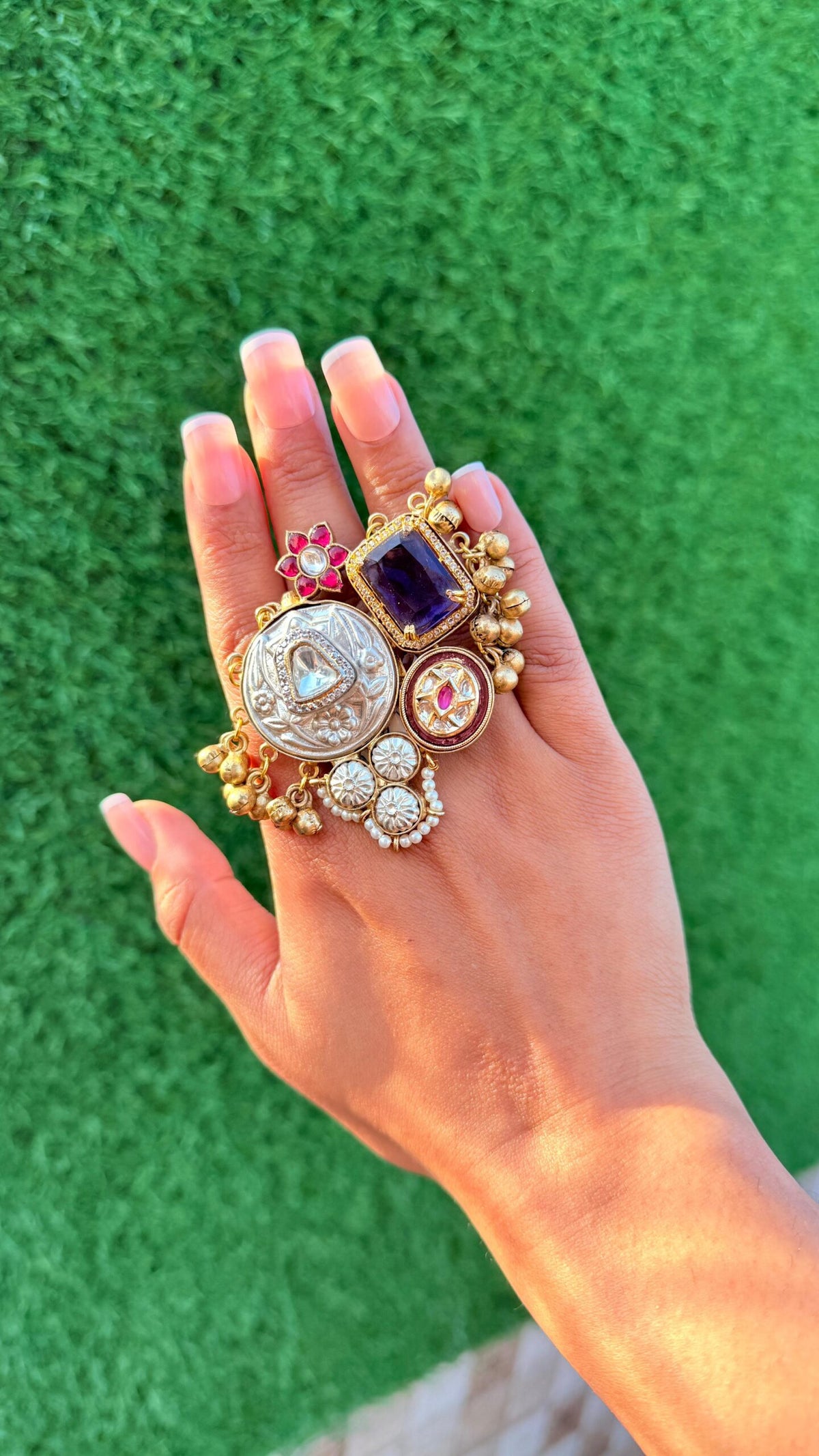 Roshni huge rings image 0
