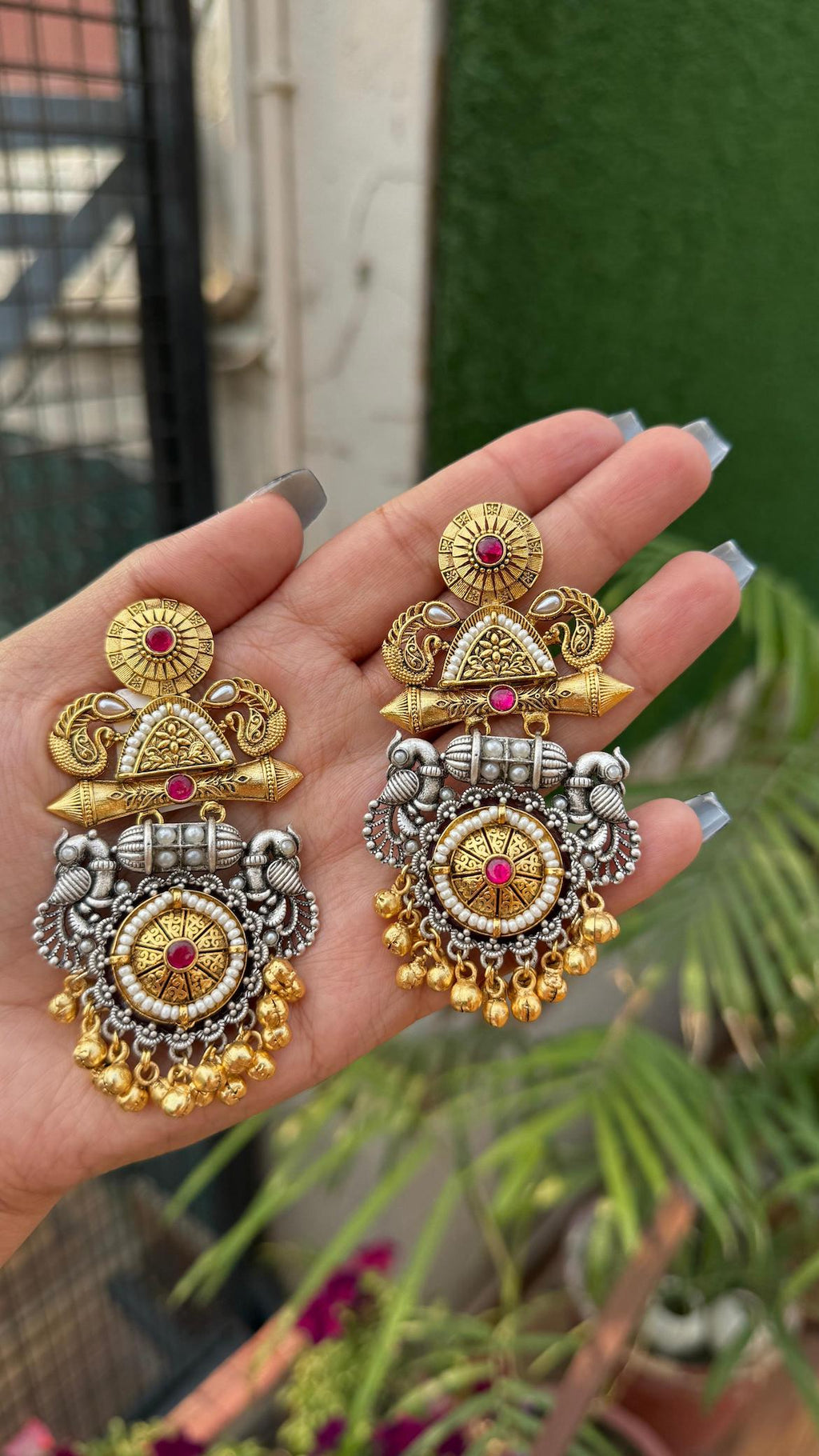 Uma earrings 2 image 0
