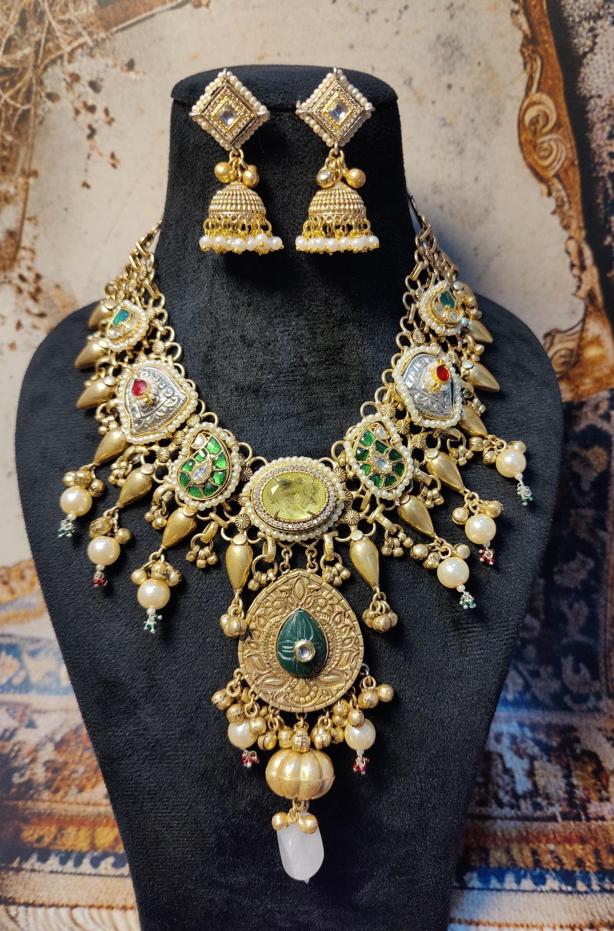 Dhruva Neckpiece image 1