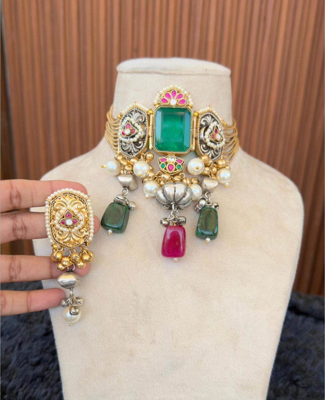 Bobby Choker With Earrings image 2