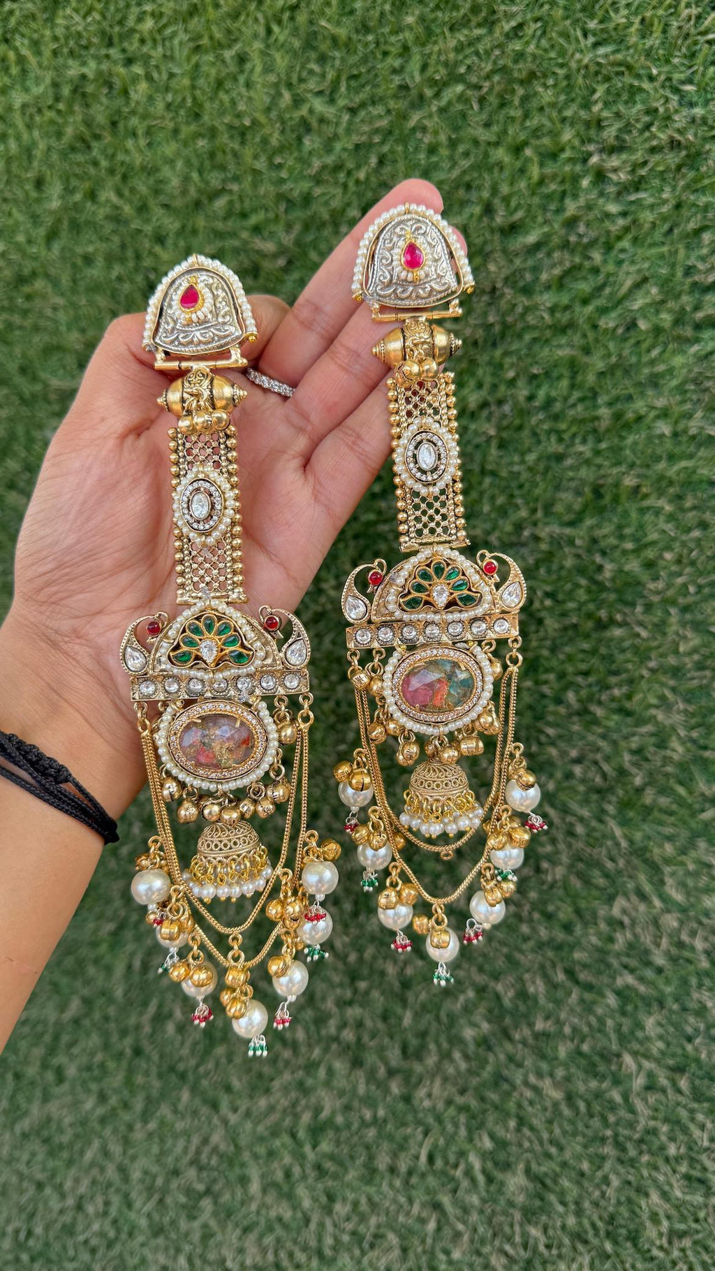 Yashoda earrings - peach image 1