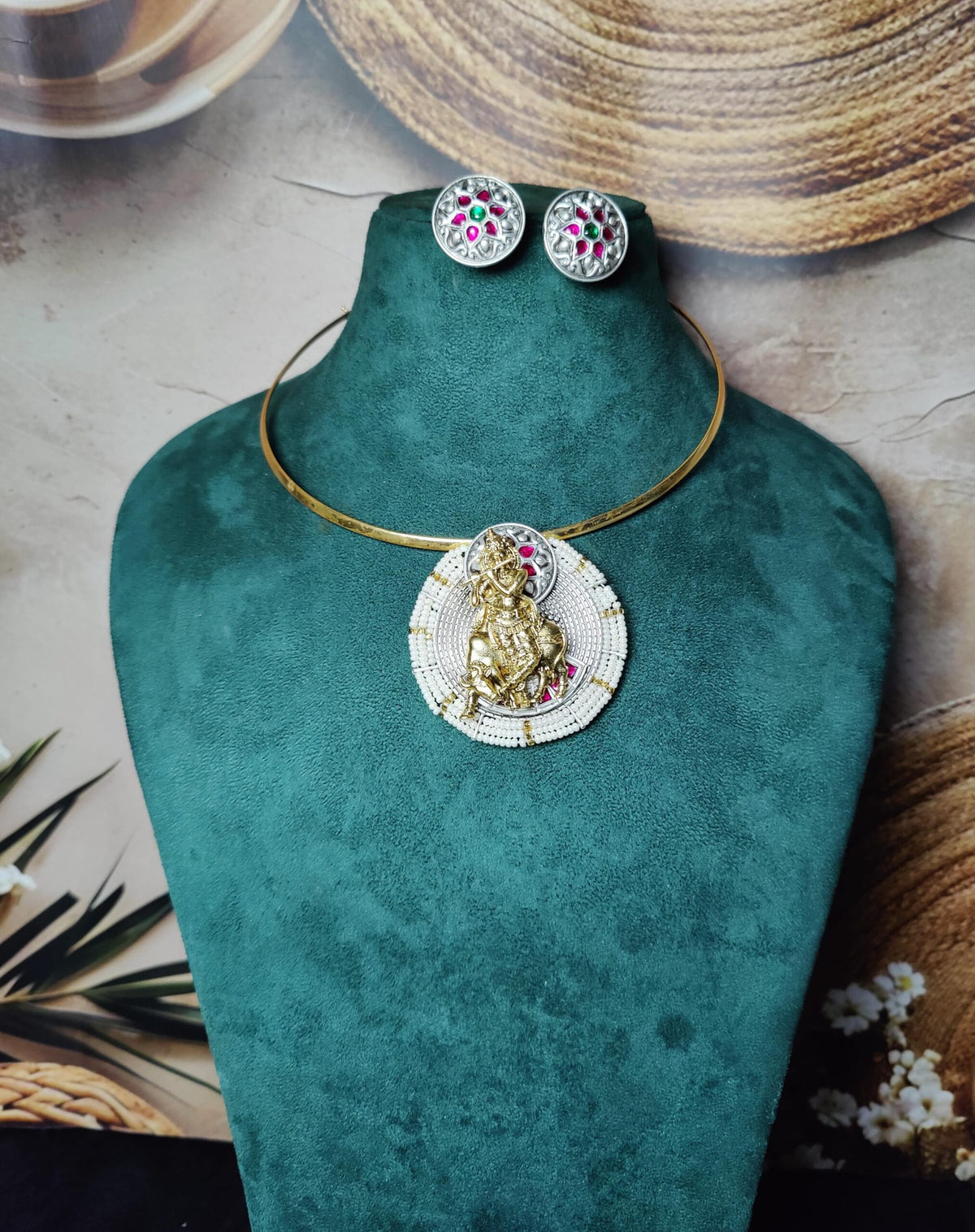 krishna pendant image 0