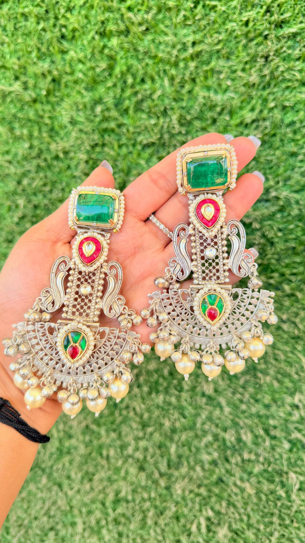 Amara earrings- silver green image 1