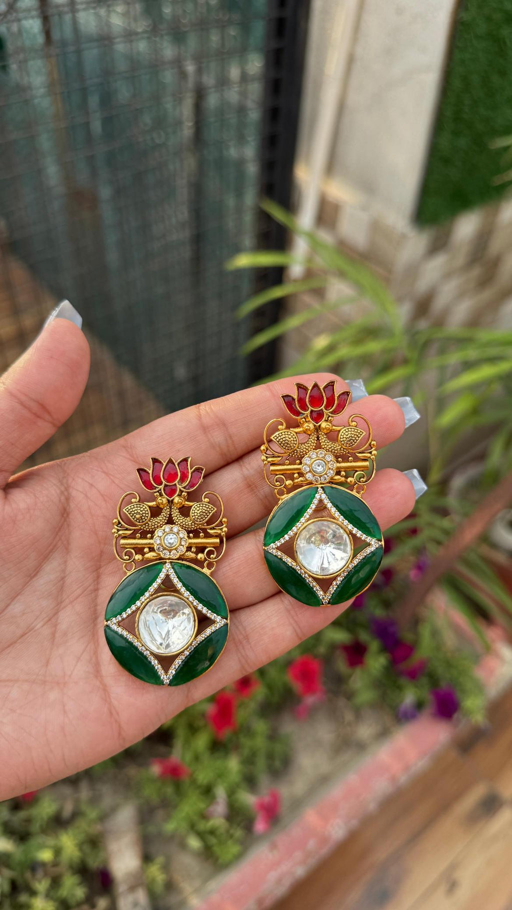 Noor studs - green image 0